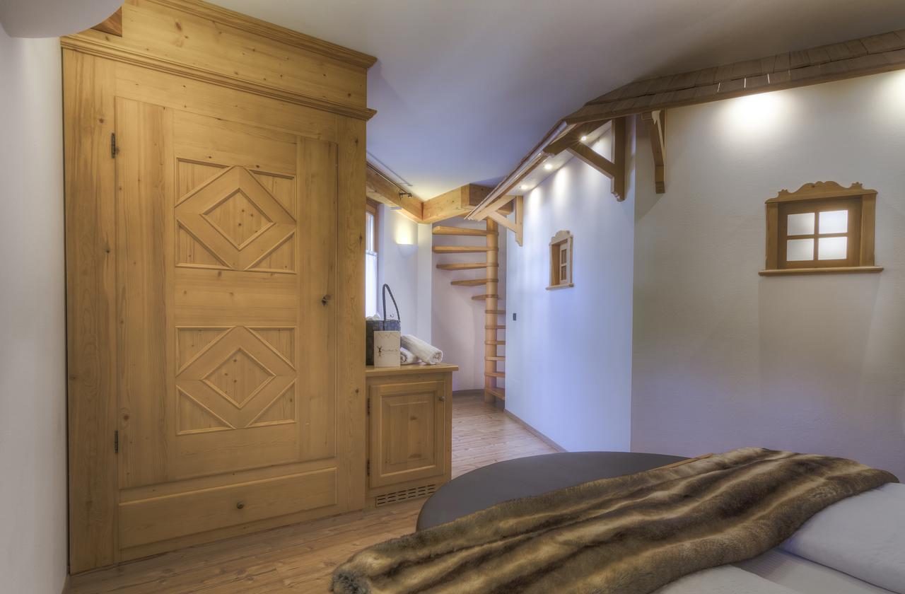 Hotel Madonnina Resort And Wellness Soraga di Fassa Exterior foto