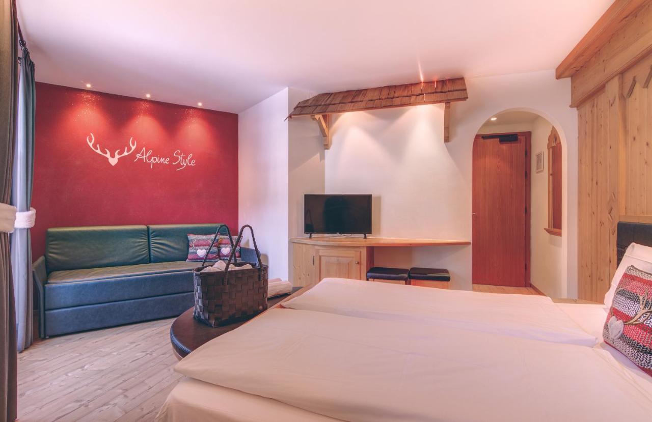 Hotel Madonnina Resort And Wellness Soraga di Fassa Exterior foto